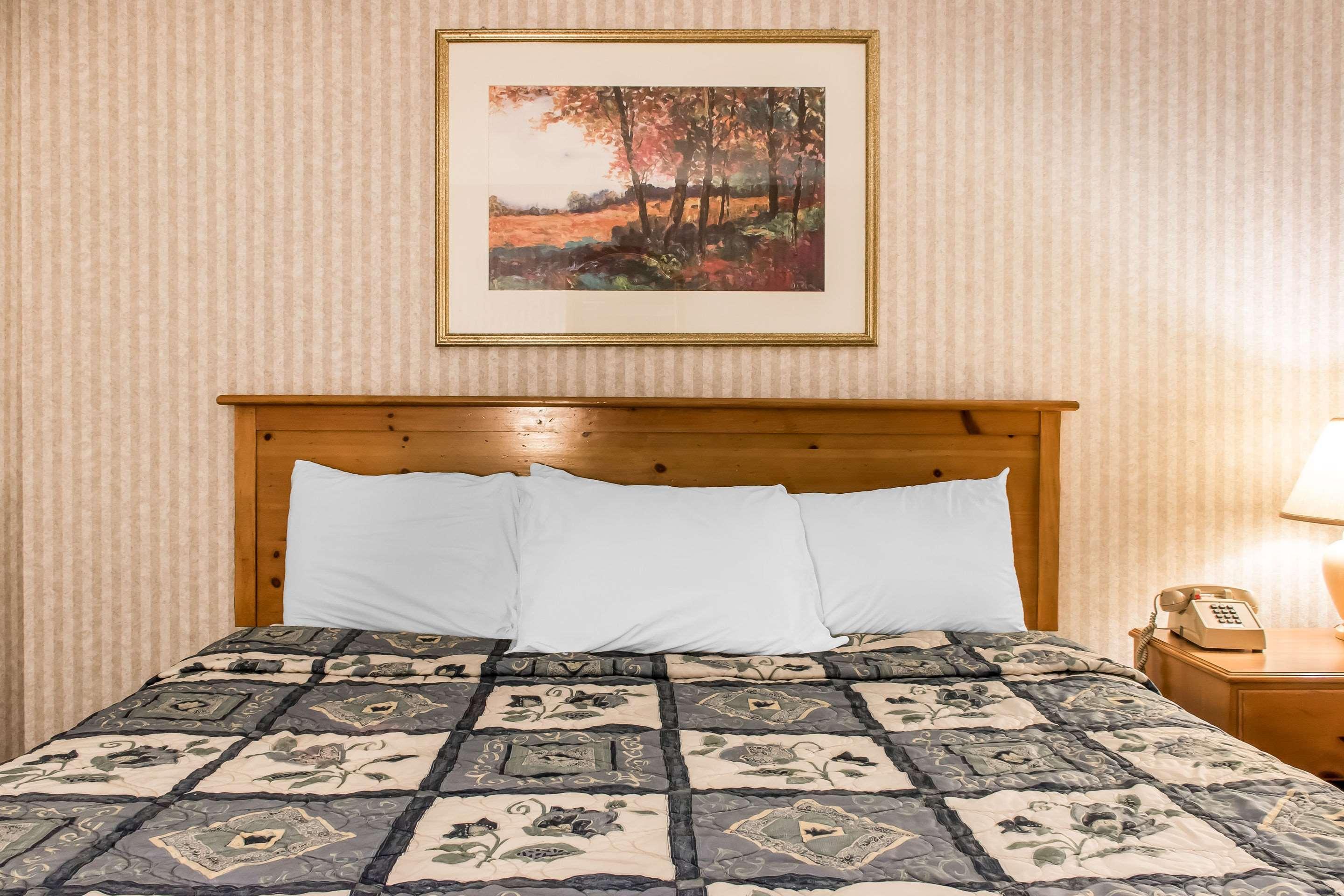 Rodeway Inn Amish Country Smoketown  Dış mekan fotoğraf
