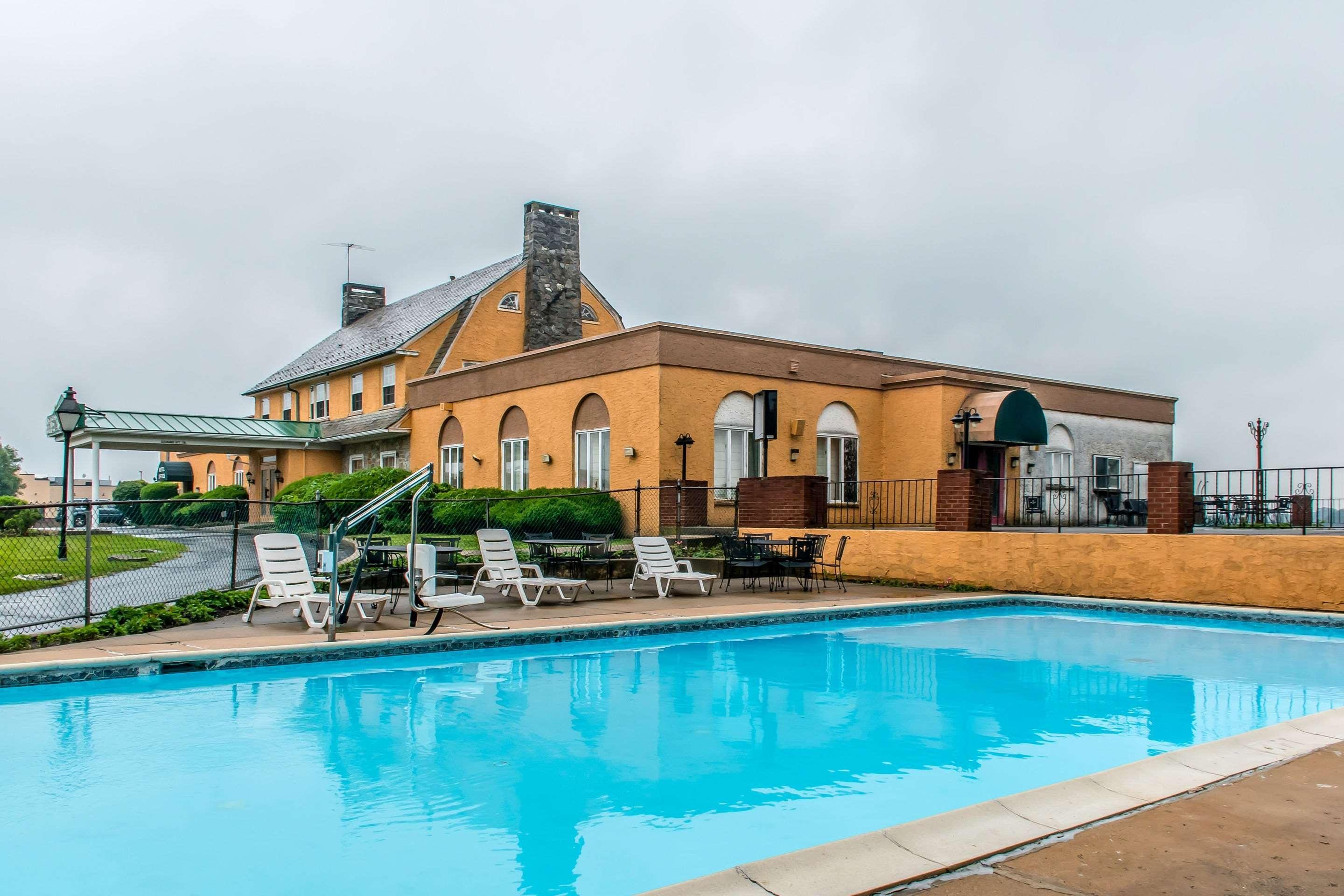 Rodeway Inn Amish Country Smoketown  Dış mekan fotoğraf