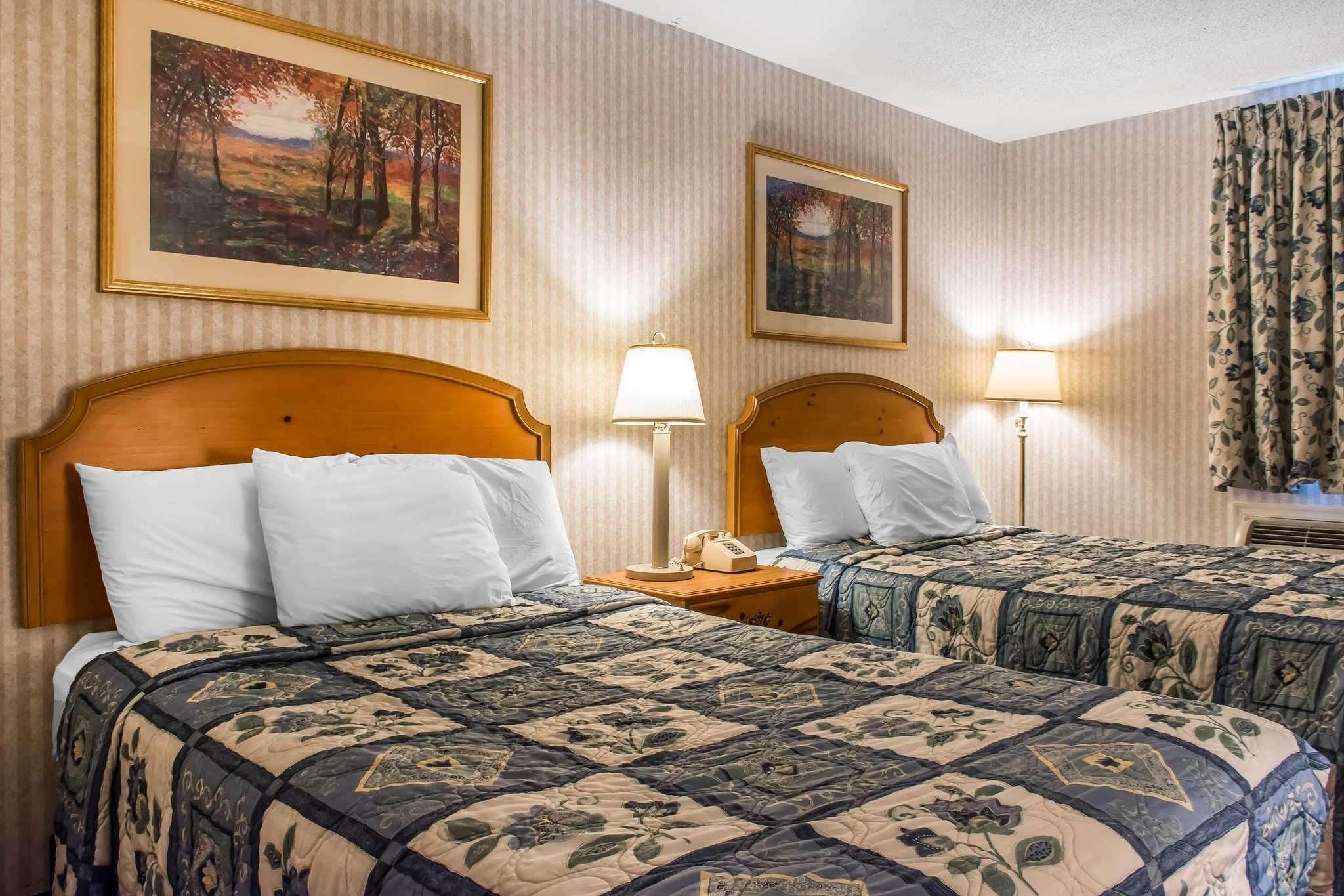 Rodeway Inn Amish Country Smoketown  Dış mekan fotoğraf